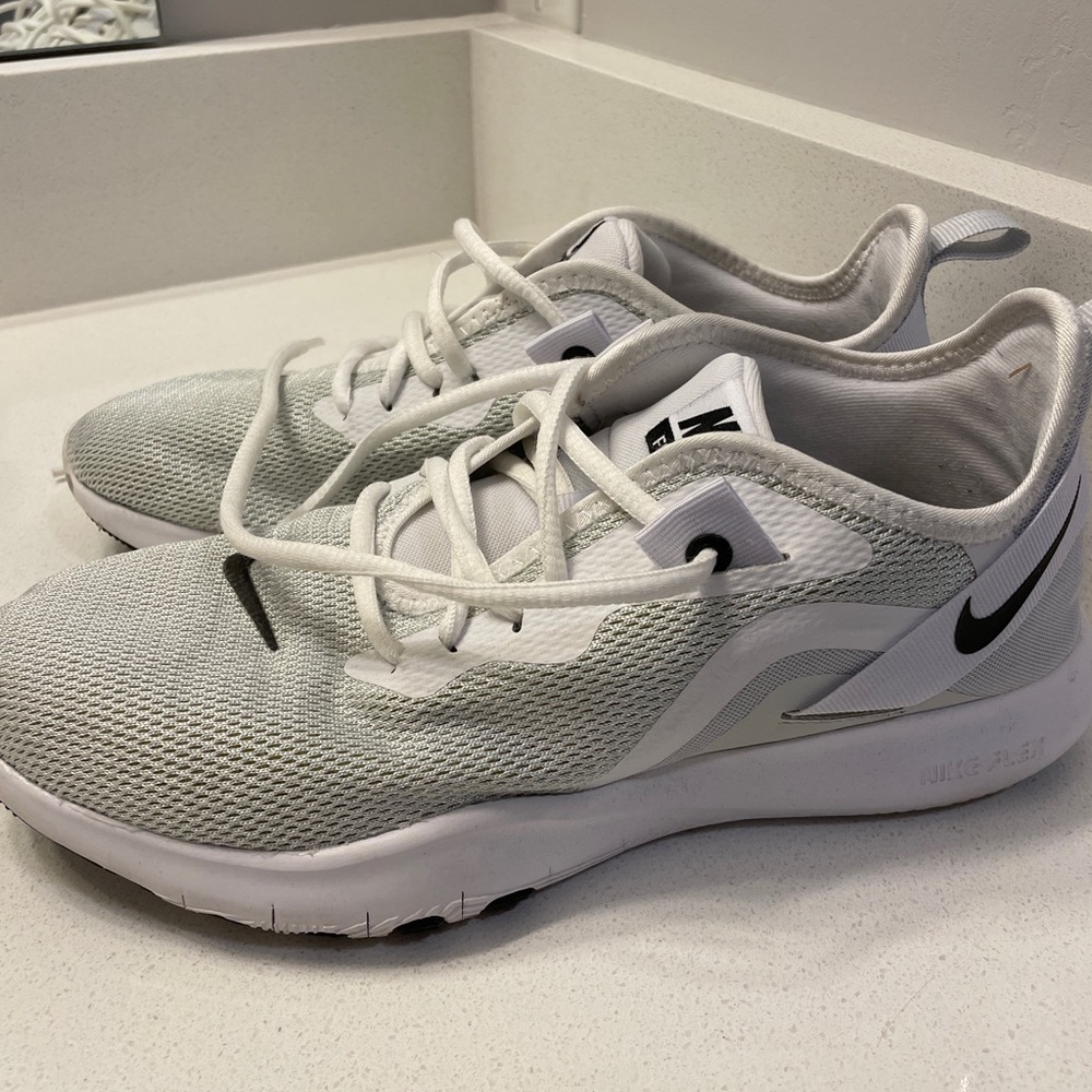 Nike Flex TR9 Womens Size 7